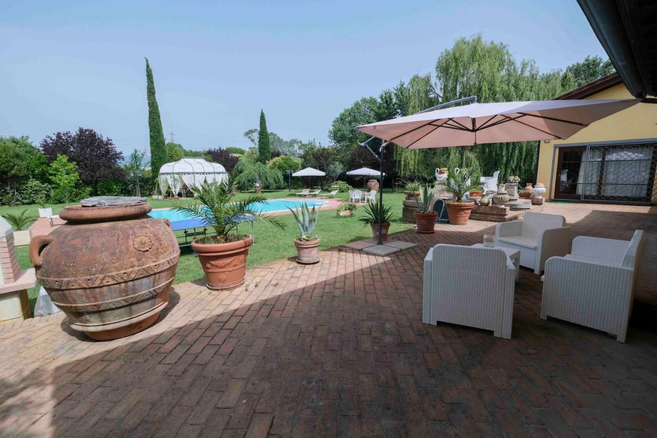 פיזה Villa Luxury Pool & Garden מראה חיצוני תמונה